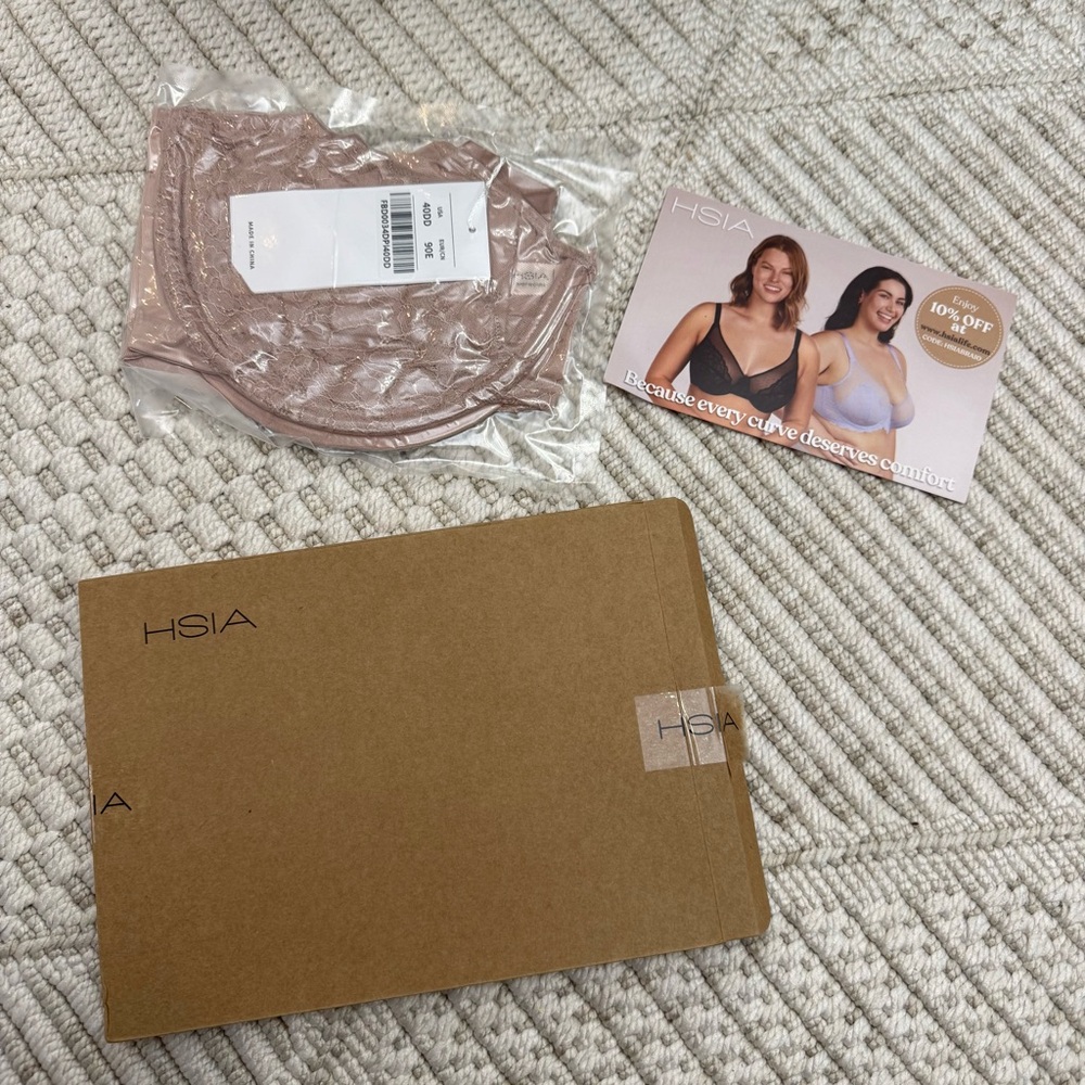 C18 HSIA Lace Underwire‎ Bra NWT size 40DD